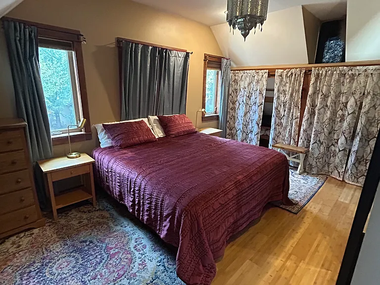 1562 NW Elgin Ave — Photo 9