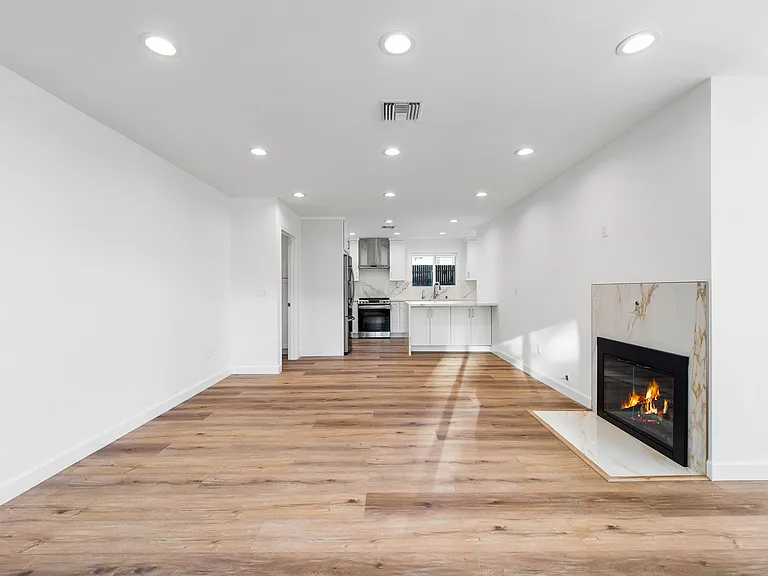 3113 Prospect Ave — Photo 7