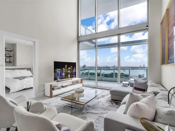 900 Biscayne Blvd APT 1707, Miami, FL 33132