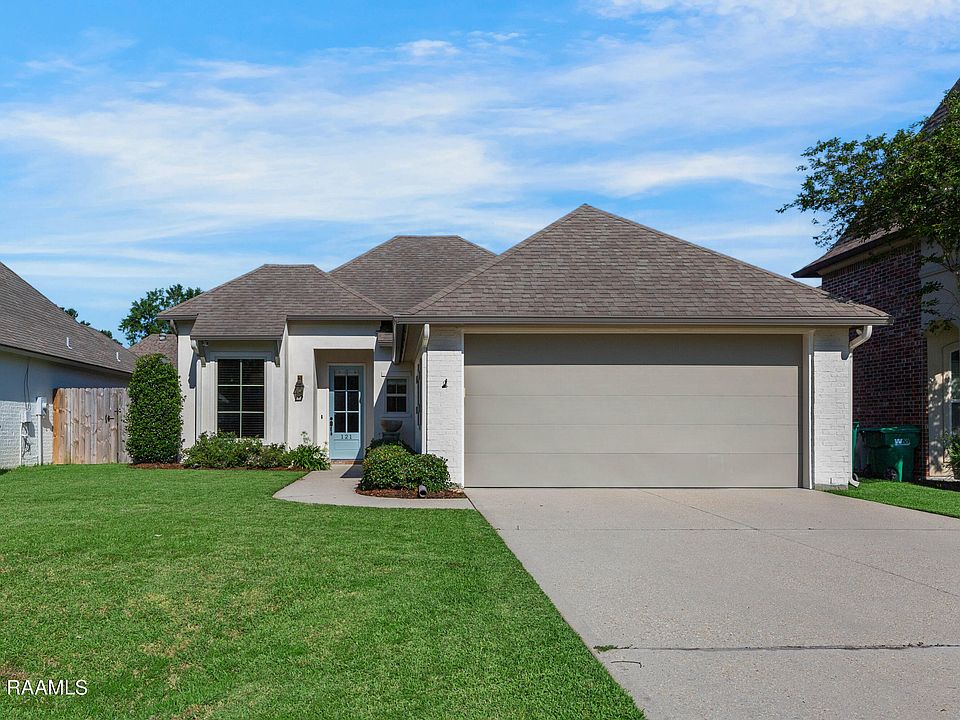 1st image of 121 Fairwood Dr
