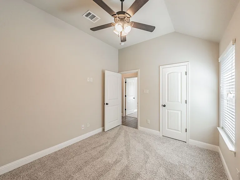 1625 Town Creek Cir — Photo 26