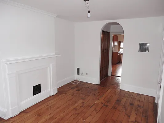 Rented by Ulas Real Estates Inc | media 43