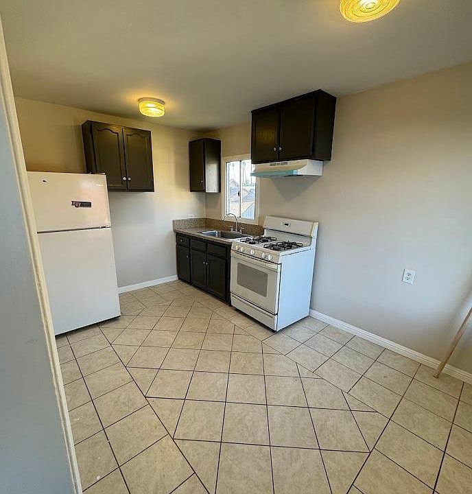 1st image of 3933 Brighton Ave