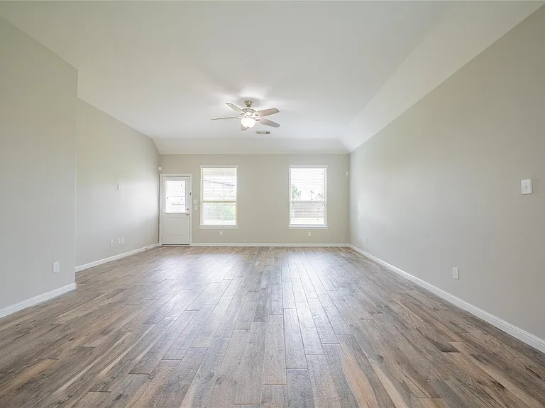 8627 Marble Terrace Ct — Photo 14