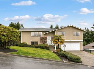 9500 NE 137th St, Kirkland, WA 98034