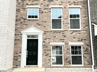 9330 Clarendon Dr, Fishers, IN 46038