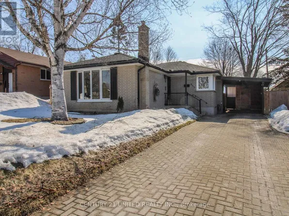 953 Oriole Dr #5, Peterborough, ON K9H 6K6