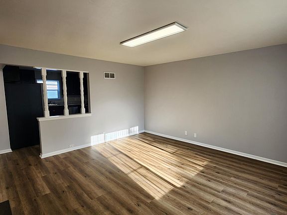 3rd image of 4937 42nd Ave