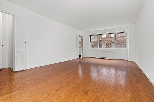 Rented by Emerson Realty NY LLC | media 6