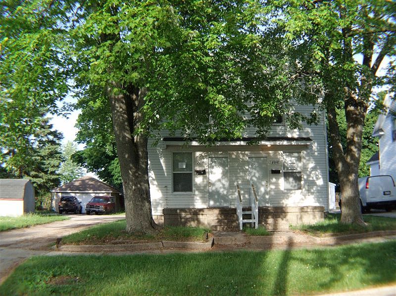 Front view in summer