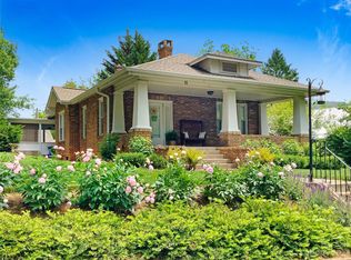 15 Lookout Dr, Asheville, NC 28804