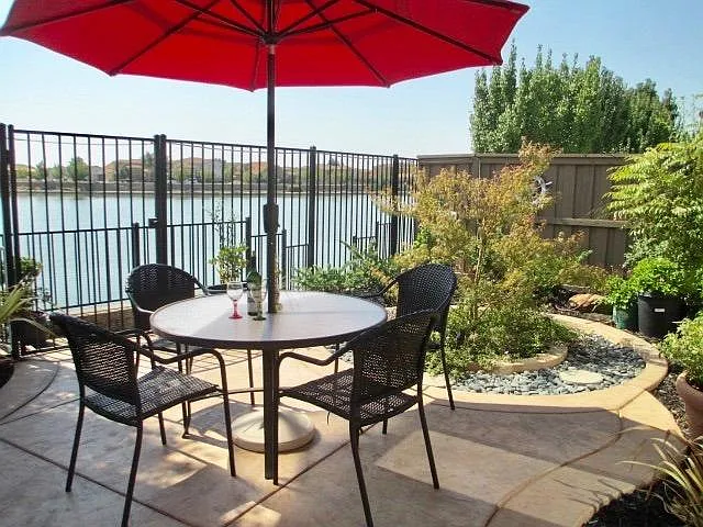 3914 Pozzallo Ln photo 1