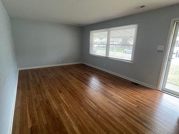 3rd image of 1888 Rio Vista Dr