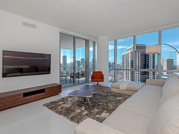 2nd image of 850 NW 1st Ave #3412