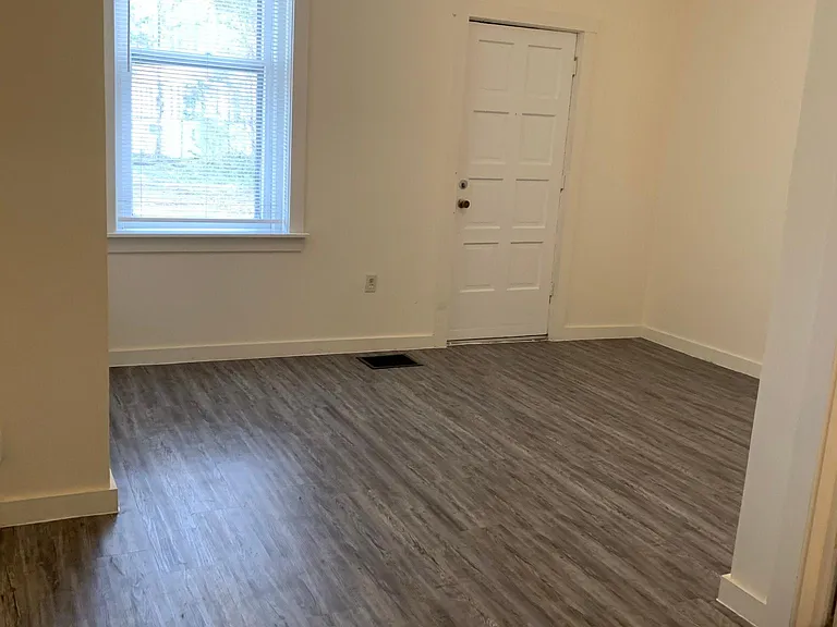 324 W McMillan St #1 — Photo 2
