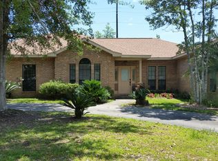 14 Pirates Cv, Cove, MS 39465