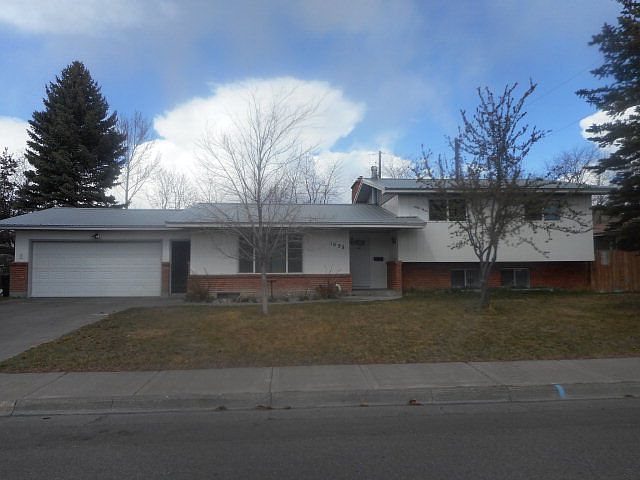 1st image of 1698 Carmel Dr