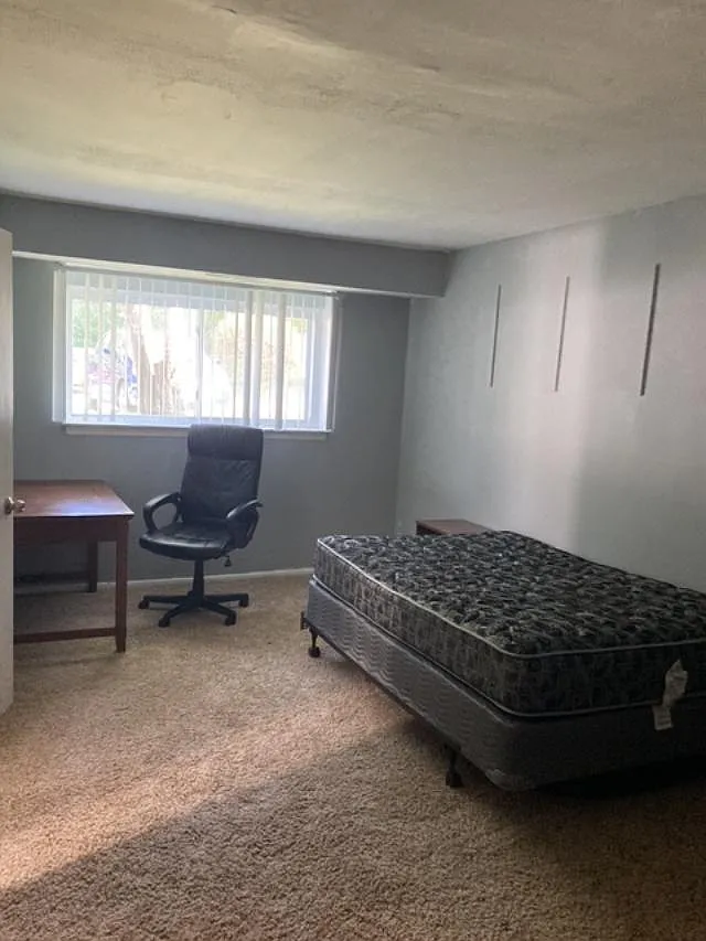 Highland House Apts — Photo 4