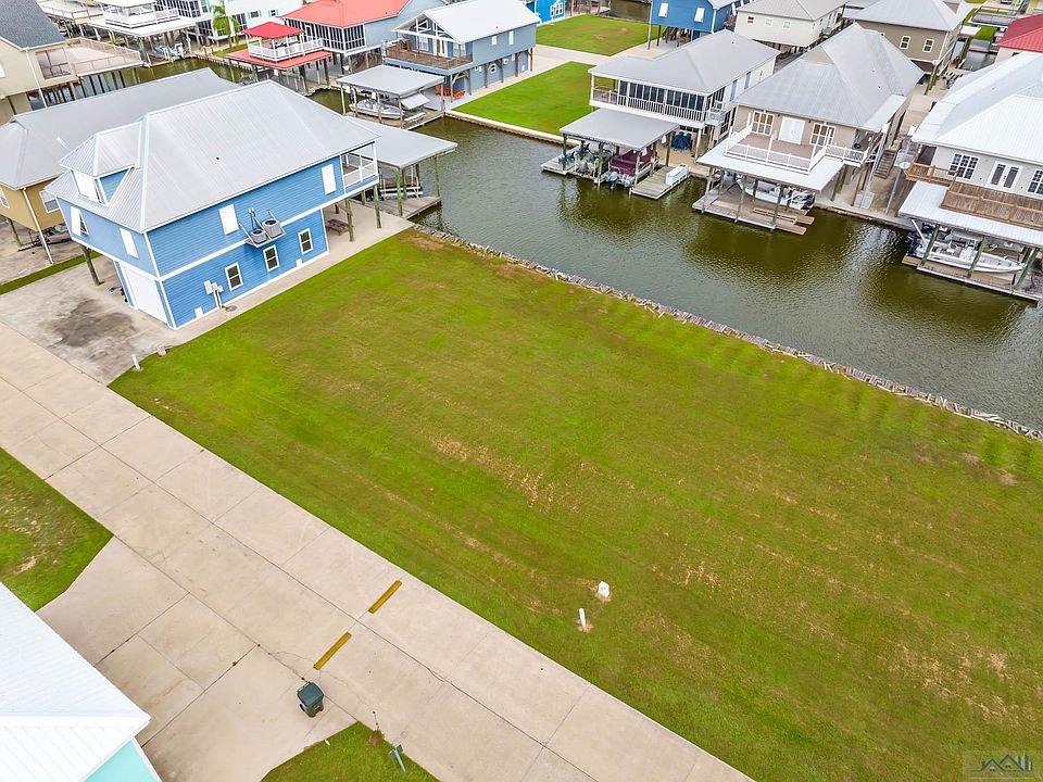 2nd image of 154 Flounder Ct