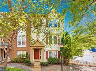 12021 Amber Ridge Cir, Germantown, MD 20876