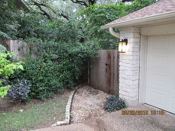 Side Yard Entry