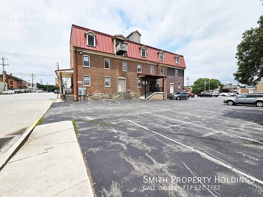 1st image of 209 Locust St #1F
