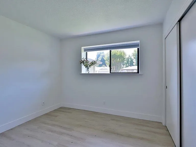 6821 Havenhurst Dr — Photo 25