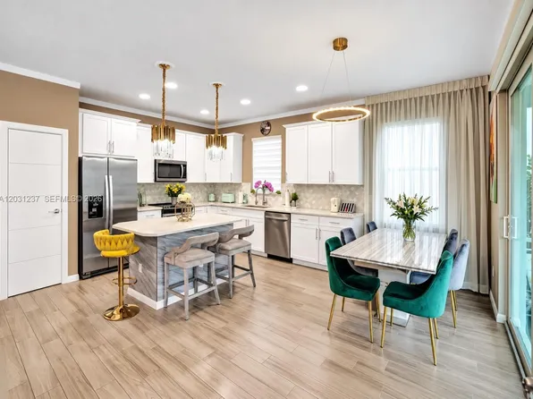 4414 Ficus St, Hollywood, FL 33021