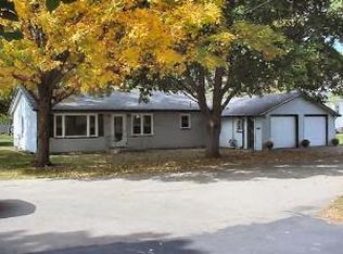 18 S Maple St, Princeton, IL 61356