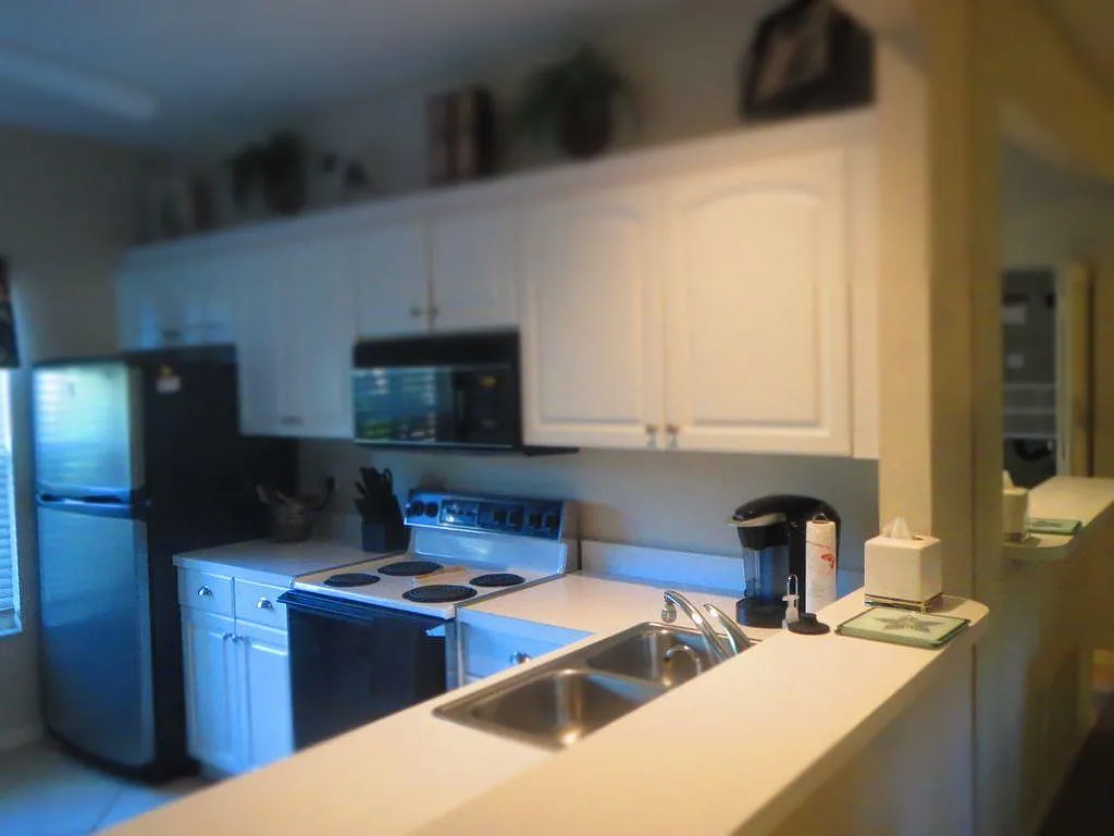 Emerald Bay Cir, Naples — Photo 2