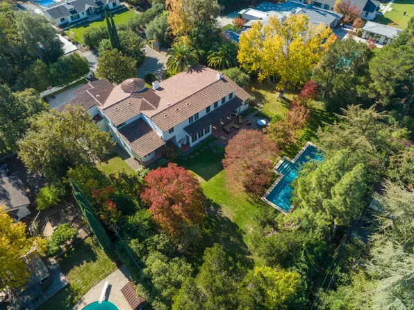 3187 Barberry Ln, Sacramento, CA 95864