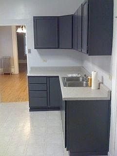 Eat-in kitchen