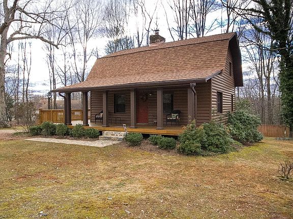 3rd image of 347 Barbour Dr