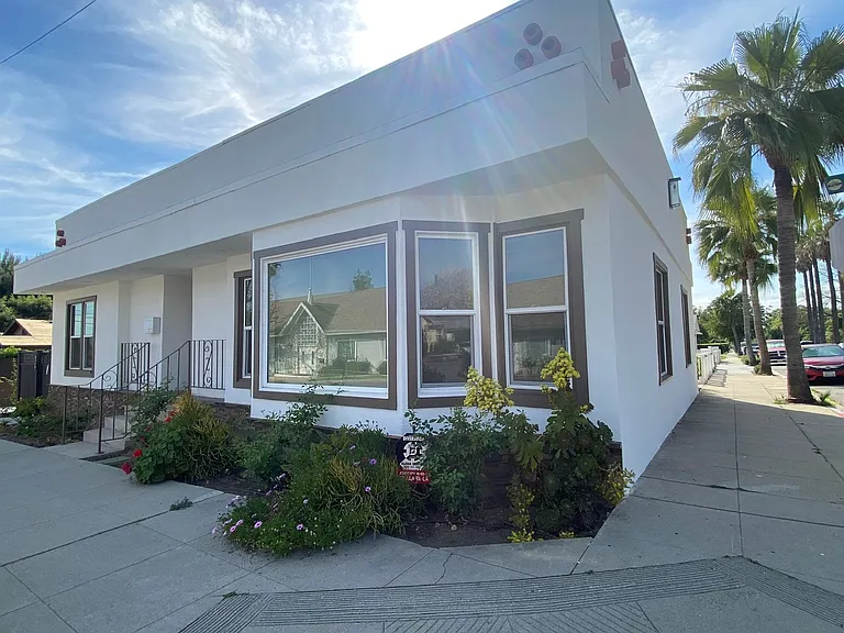 303 S Alta Vista Ave — Photo 2