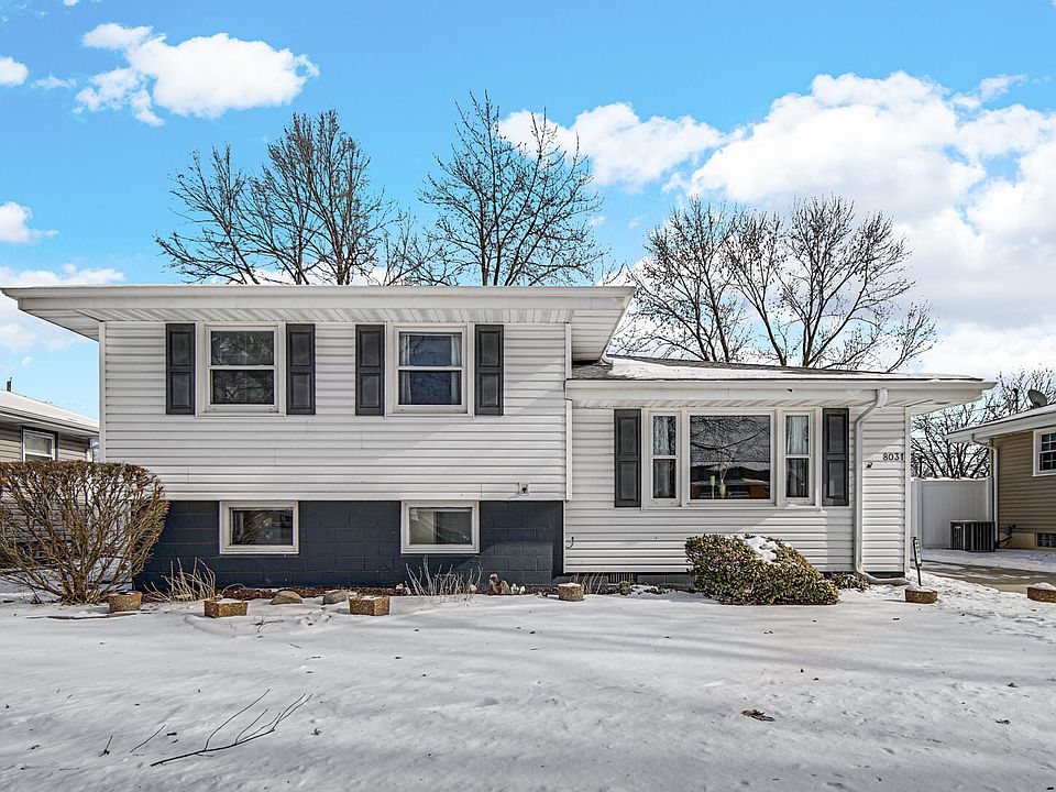 1st image of 8031 North Dr