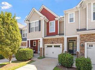 636 Chronicle Dr, Cary, NC 27513