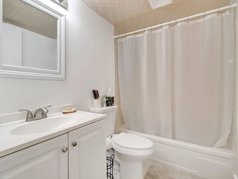 14723 Cumberland Dr #404B — Photo 10