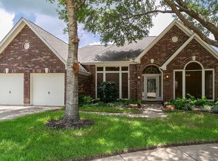 13711 Hidden Dell Ct, Houston, TX 77059