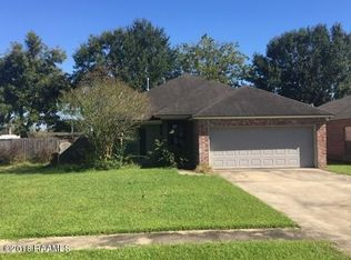 103 Country Garden Ln, Lafayette, LA 70507