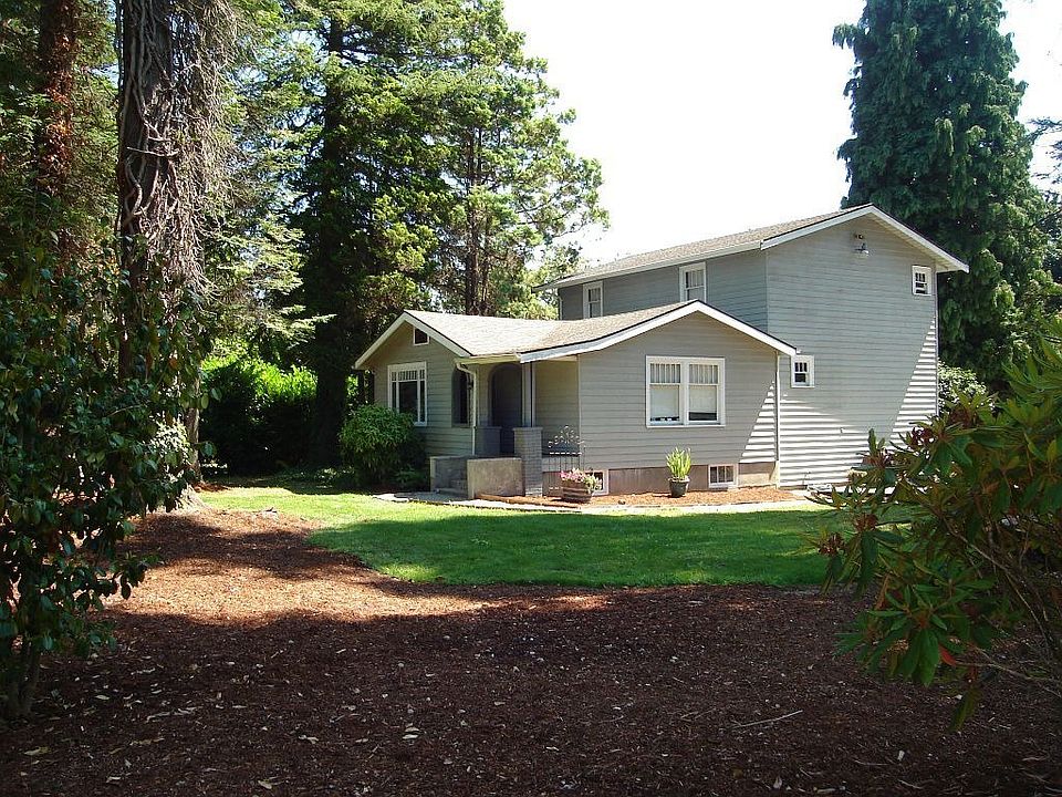 1st image of 423 S 218th St
