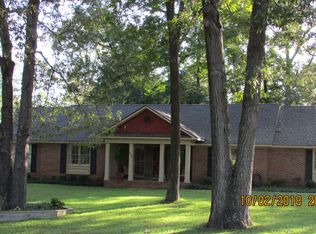 1301 Edgewood Dr, Dublin, GA 31021