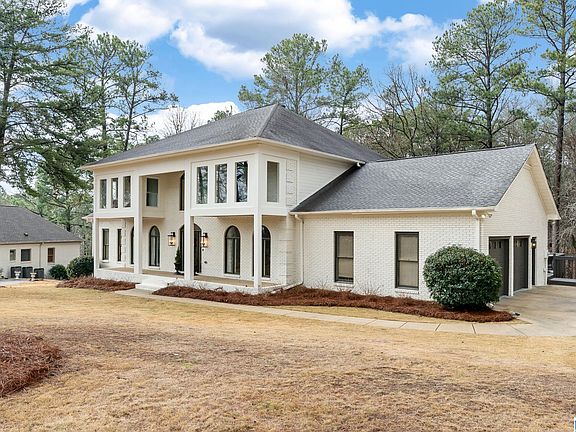 3rd image of 176 New Hope Mountain Rd