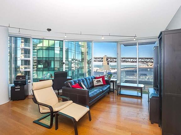 3rd image of 301 Main St #12D-L
