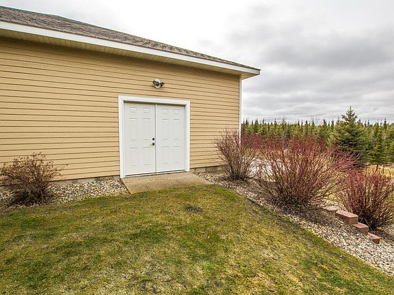 3rd image of 5127 Colonial Ct NE