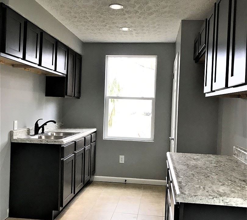 1st image of 2719 Grasmere Ave