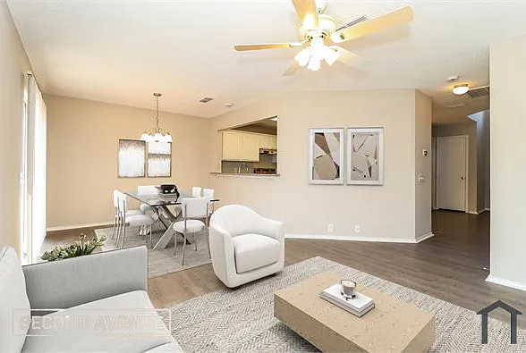 3 bed, 1650 sqft, $2,899 — Photo 2