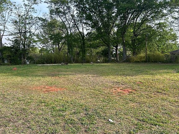 3rd image of 217 E Shockley Ferry Rd