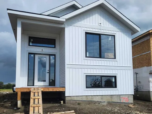 8646 S Copperwood Rd, Grande Prairie, AB T8X 0H4