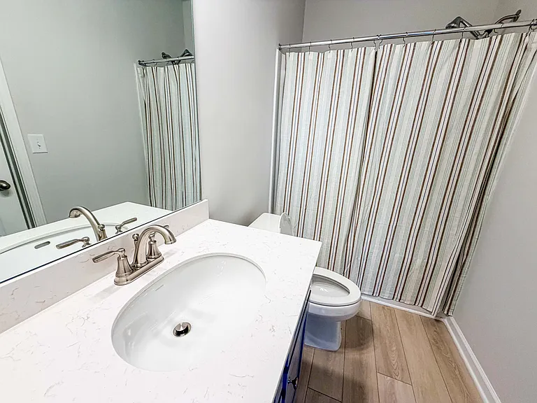 628 Sidney Ct — Photo 25