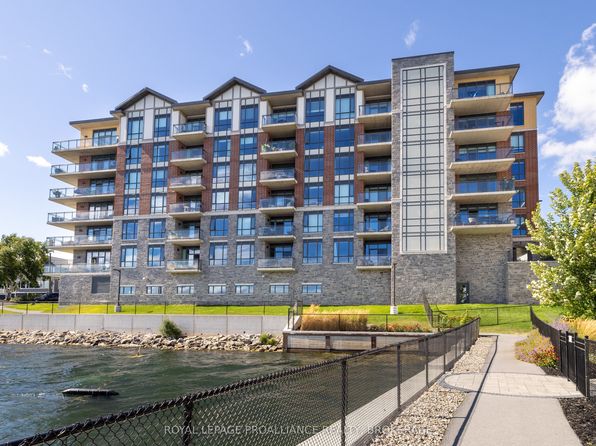 129B South St #218, Gananoque, ON K7G 1A1